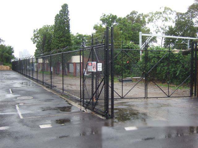 Chainwire Fencing and Gates